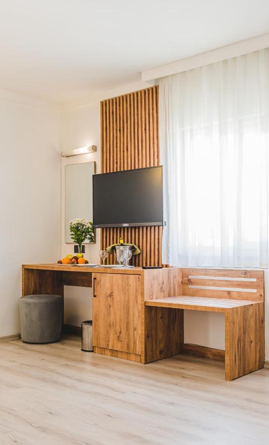 Uptown Bueyuek Anadolu Girne Hotel Екстер'єр фото