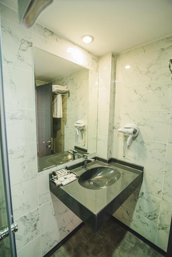 Uptown Bueyuek Anadolu Girne Hotel Екстер'єр фото