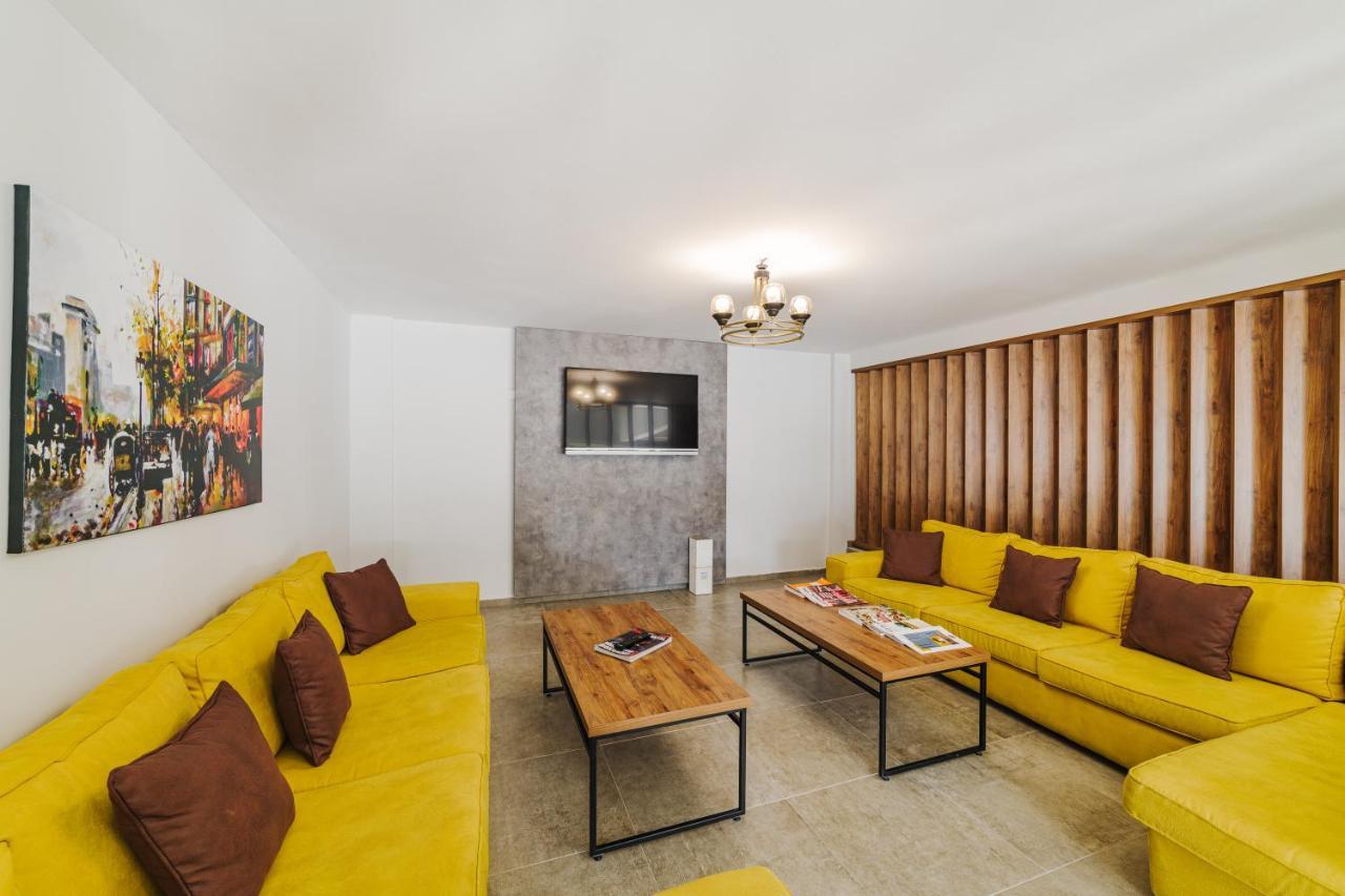 Uptown Bueyuek Anadolu Girne Hotel Екстер'єр фото