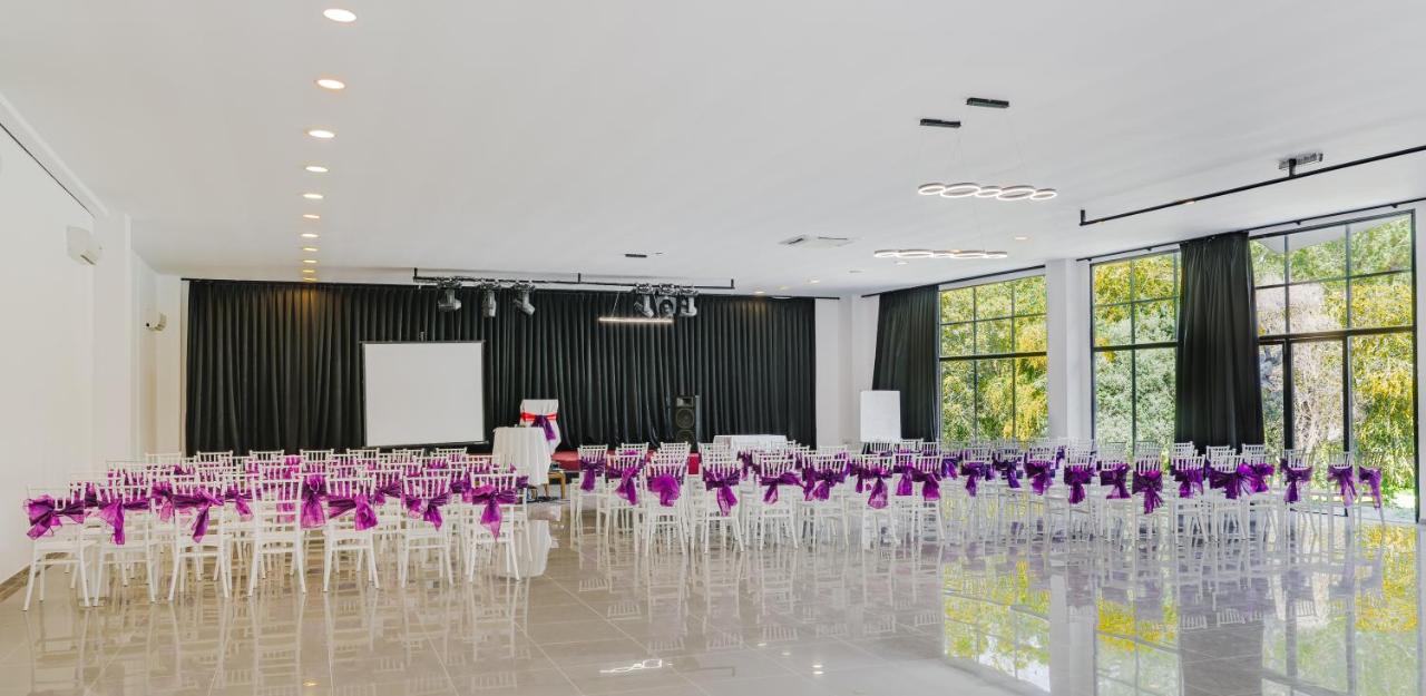 Uptown Bueyuek Anadolu Girne Hotel Екстер'єр фото