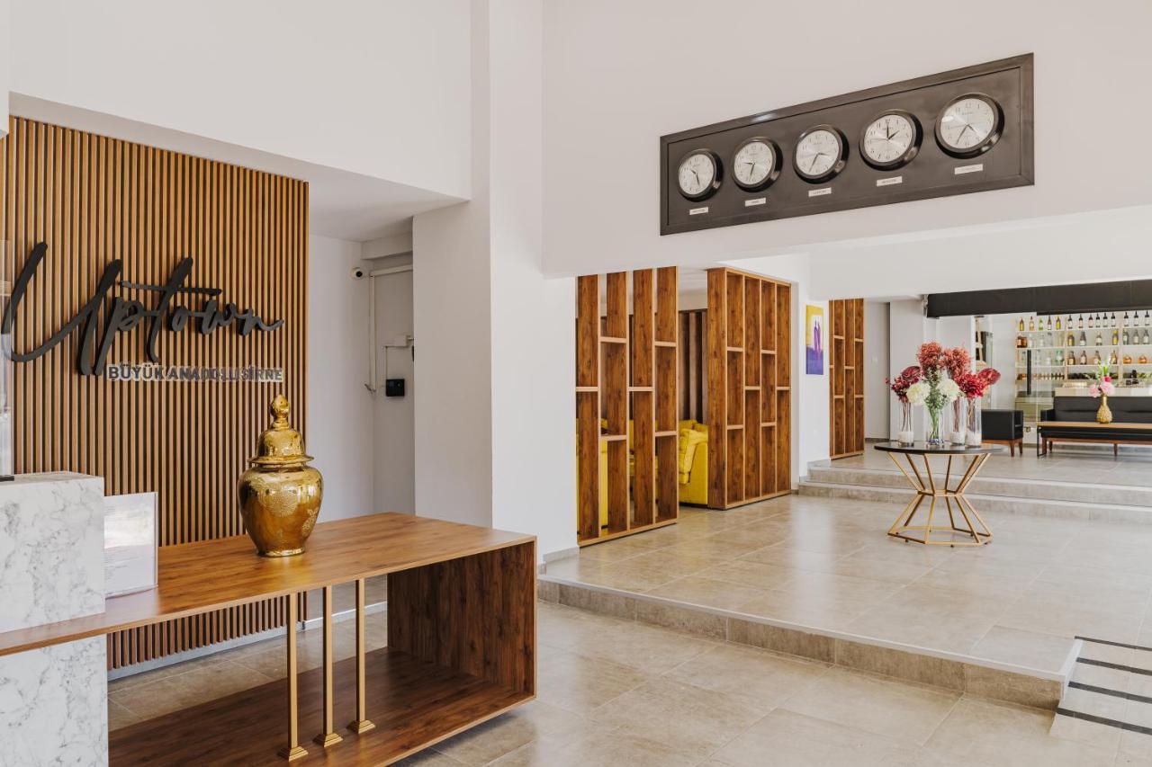 Uptown Bueyuek Anadolu Girne Hotel Екстер'єр фото