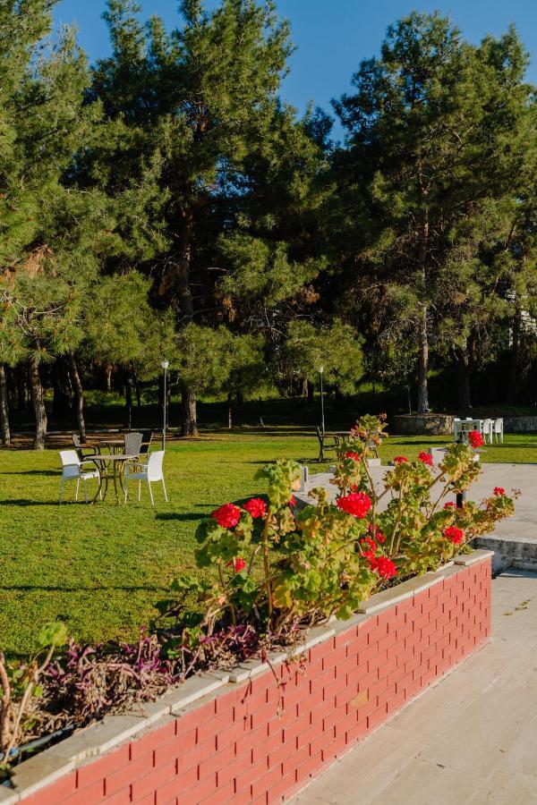 Uptown Bueyuek Anadolu Girne Hotel Екстер'єр фото