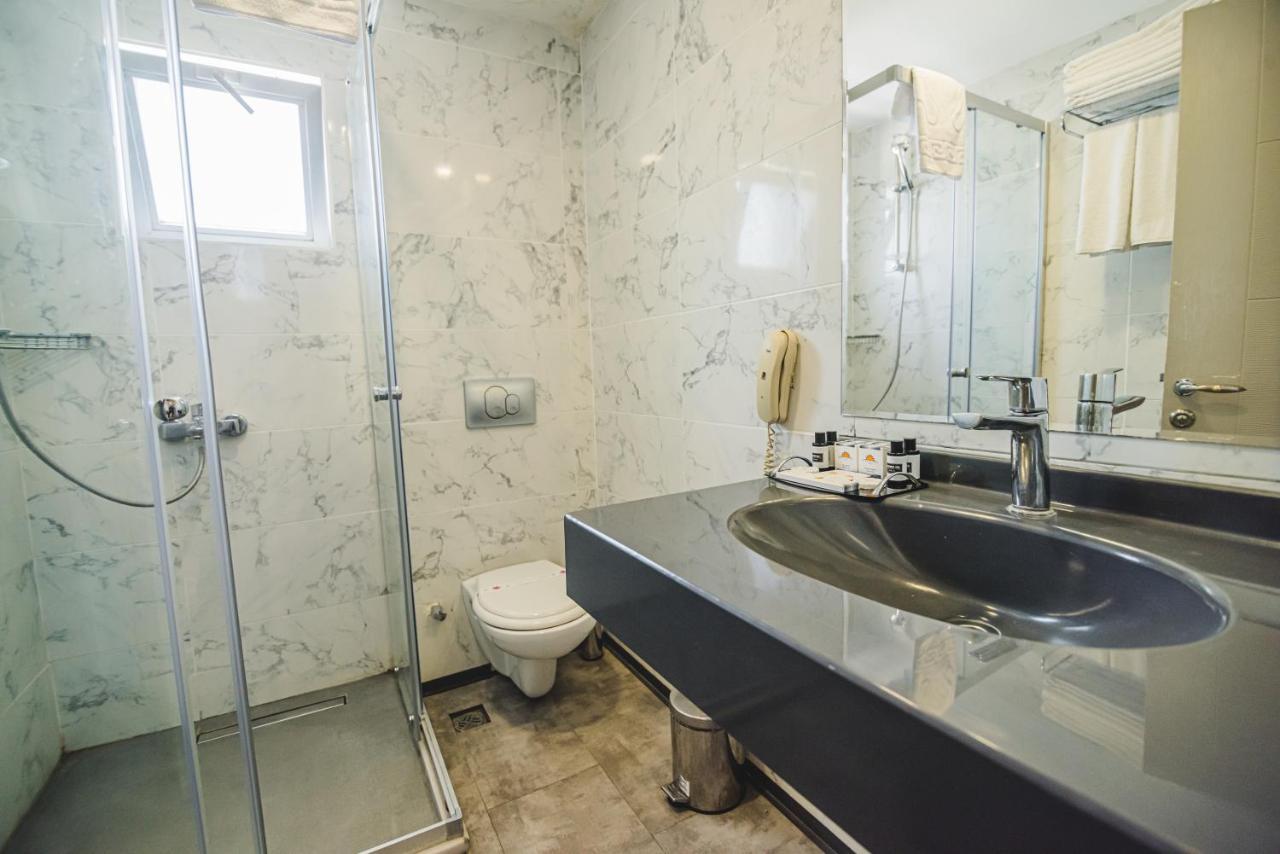 Uptown Bueyuek Anadolu Girne Hotel Екстер'єр фото
