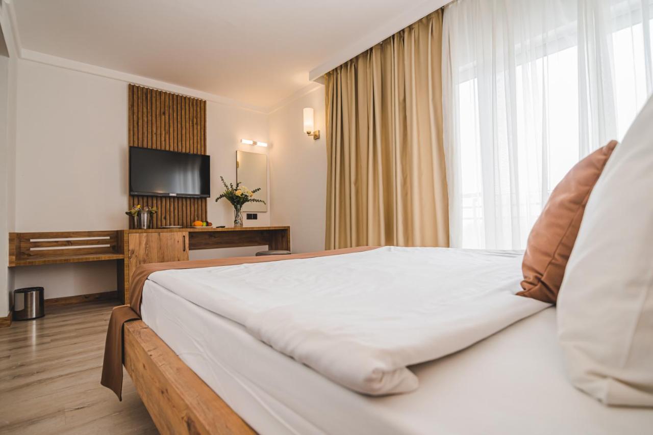 Uptown Bueyuek Anadolu Girne Hotel Екстер'єр фото