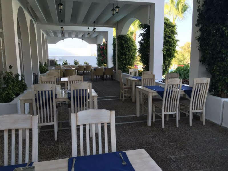 Uptown Bueyuek Anadolu Girne Hotel Екстер'єр фото