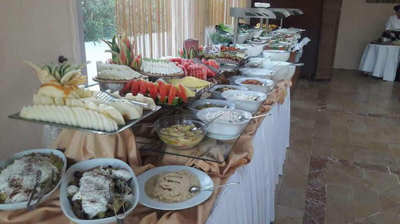Uptown Bueyuek Anadolu Girne Hotel Екстер'єр фото